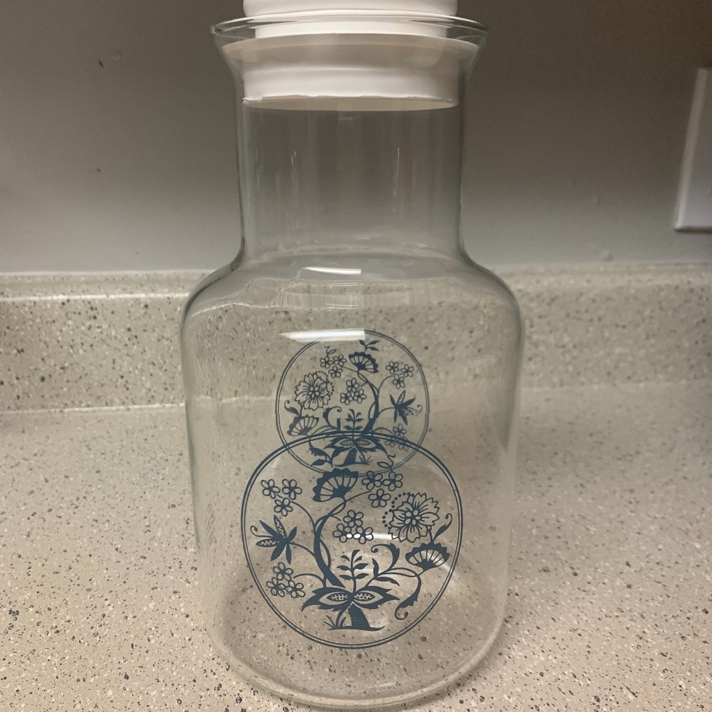 Pyrex Carafe